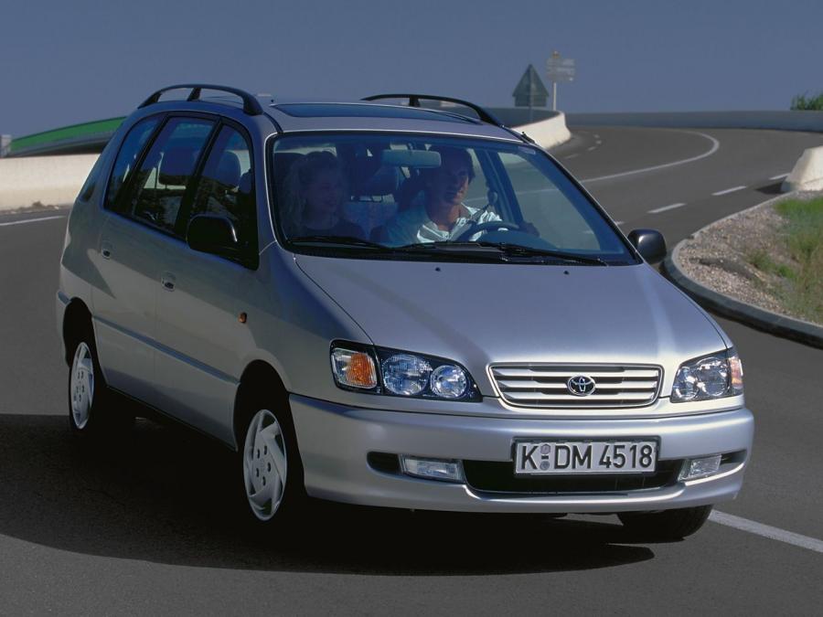  Toyota Picnic 1996 года  (фото 13 из 14)